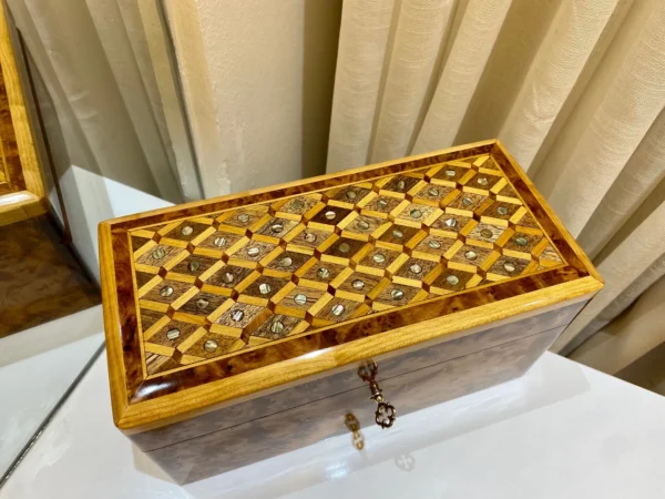 Jewellery Thuya wood Box with key,inlaid with mother of pearl,cedar wood,Gift idea, engraved Custom Moroccan wood Box with lock - Image 2